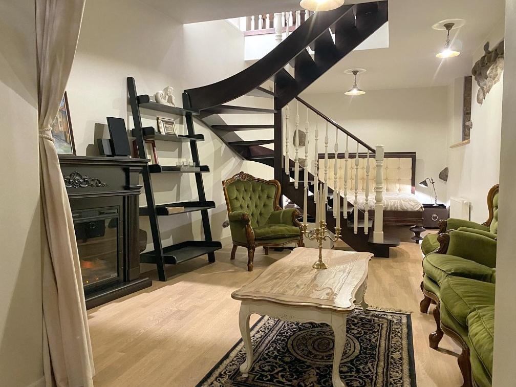 Exclusive Gaono Apartment In The Heart Of Old Town Вильнюс Экстерьер фото