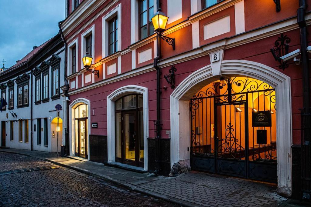 Exclusive Gaono Apartment In The Heart Of Old Town Вильнюс Экстерьер фото