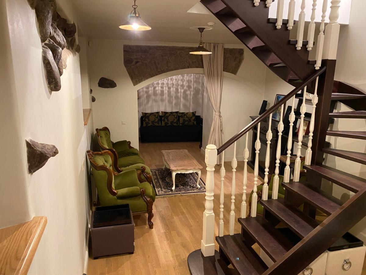 Exclusive Gaono Apartment In The Heart Of Old Town Вильнюс Экстерьер фото